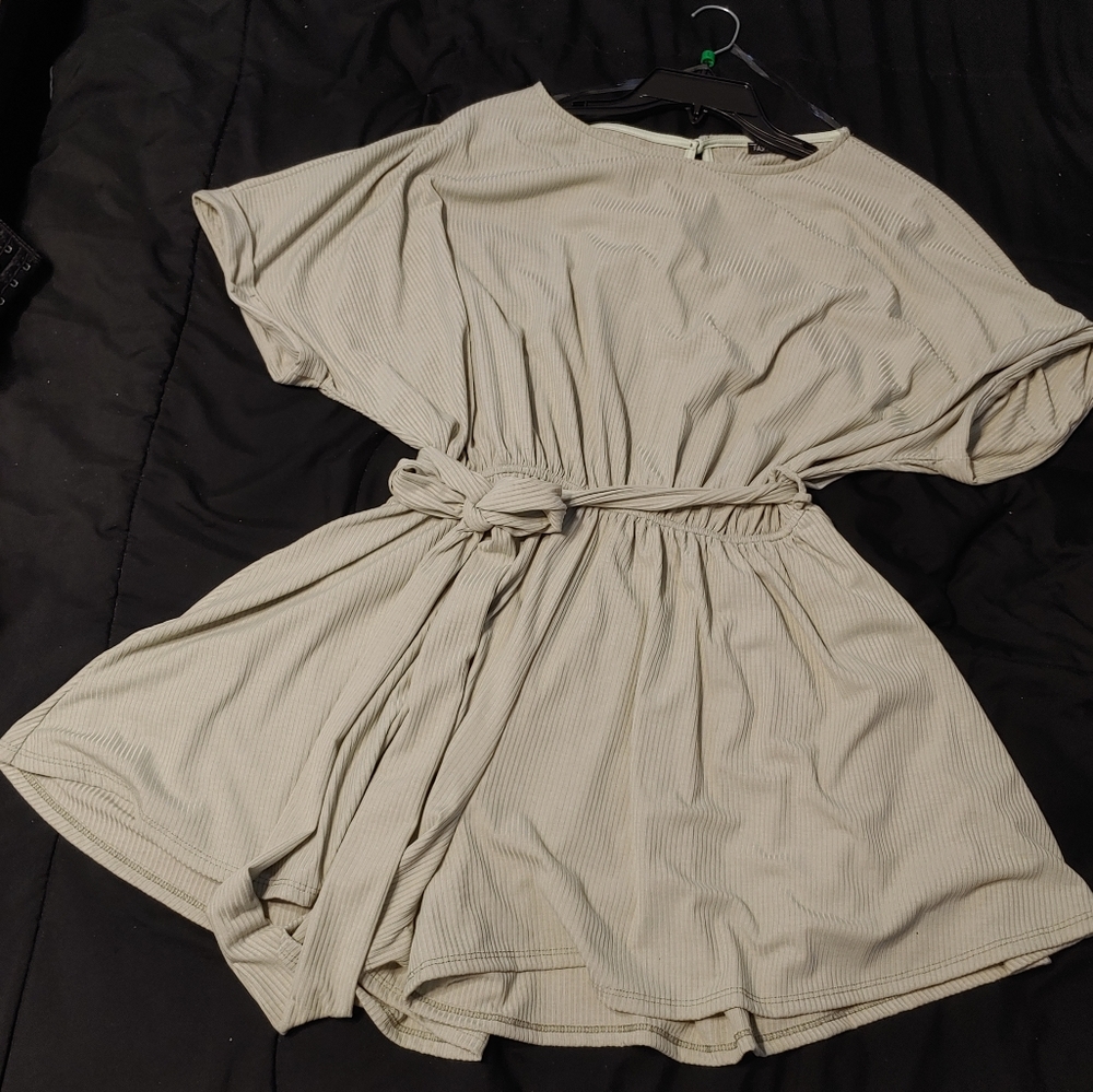 Green Fashion nova romper